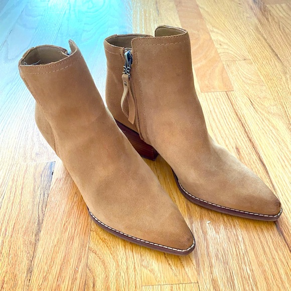 sam edelman welles